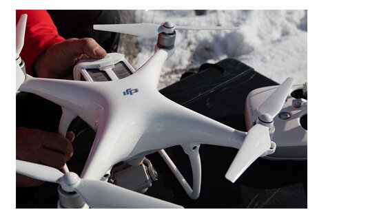 квадрокоптер dji phantom 4