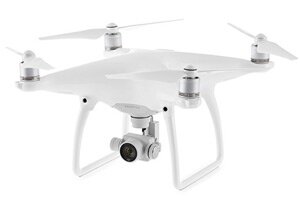 Квадрокоптер DJI Phantom 4